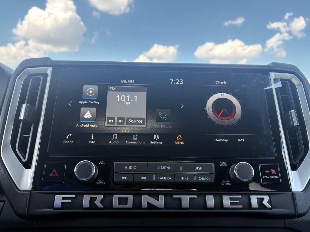 Used 2025 Nissan Frontier SV AWD/4WD image 15