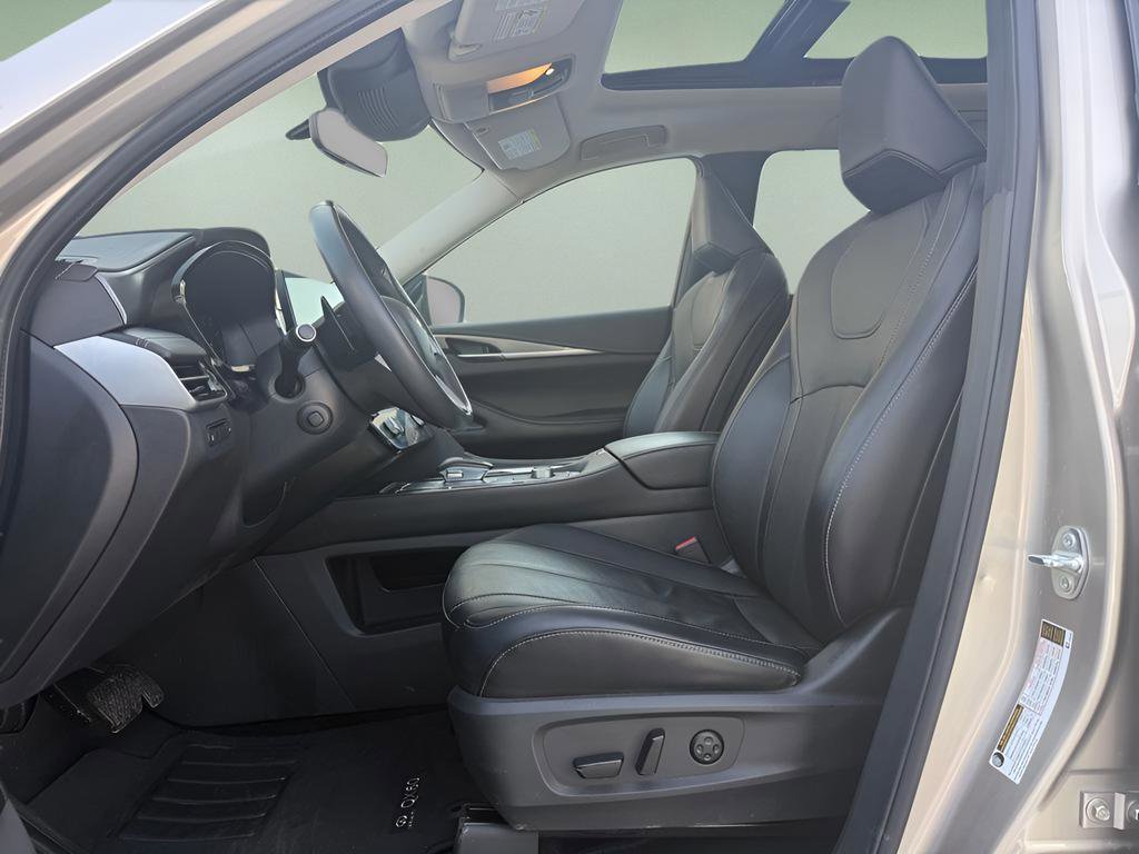 Used 2023 INFINITI QX60 Luxe w/ Cargo Package image 18