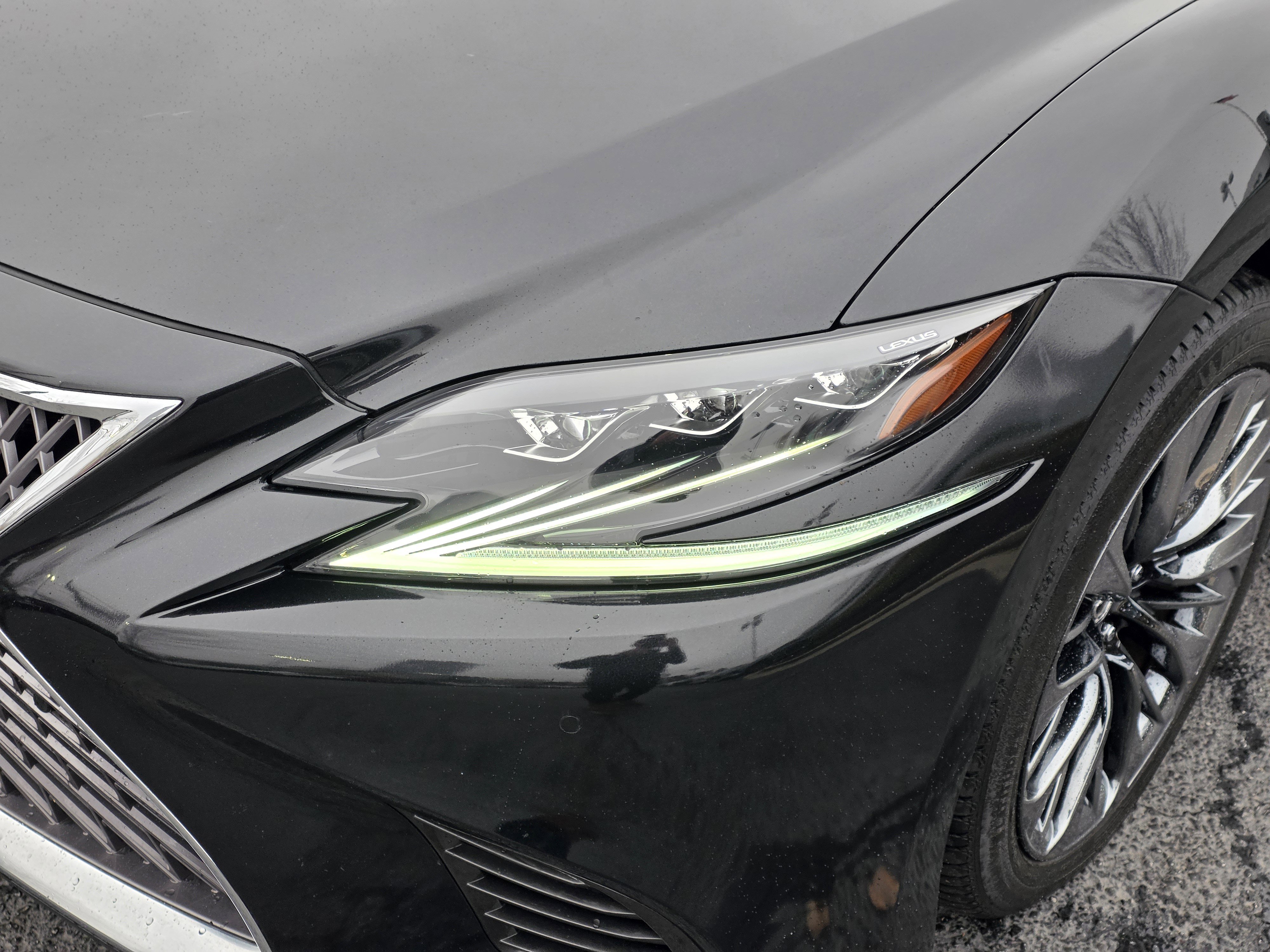 Used 2018 Lexus LS 500 image 9