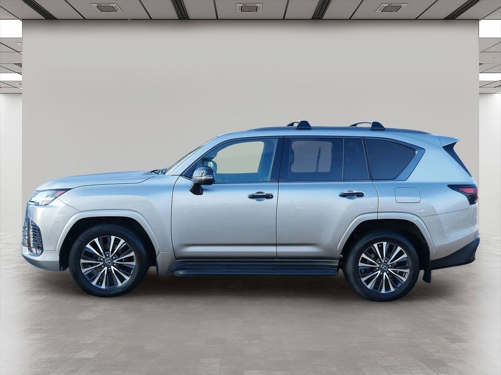 Used 2022 Lexus LX 600 4WD w/ Appearance Package image 3