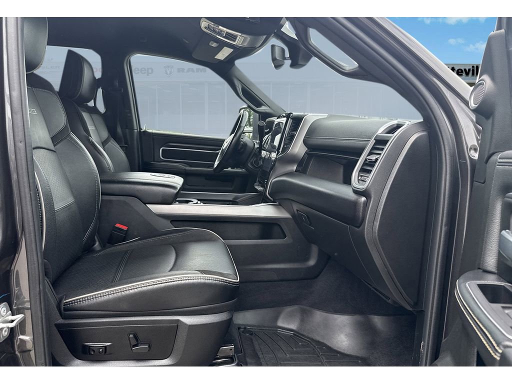 Used 2024 RAM 3500 Laramie w/ Night Edition AWD/4WD image 19