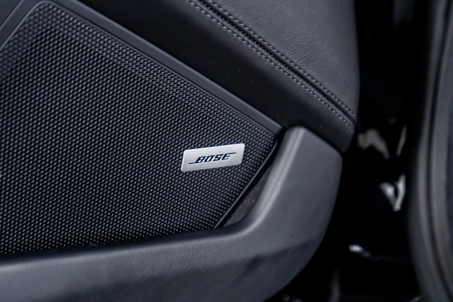 Used 2021 Porsche 911 Carrera 4S w/ Sport Package image 47