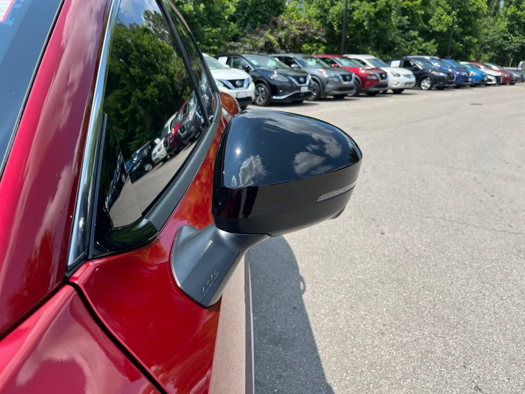 New 2026 Nissan Kicks SR w/ SR Premium Package FWD image 34