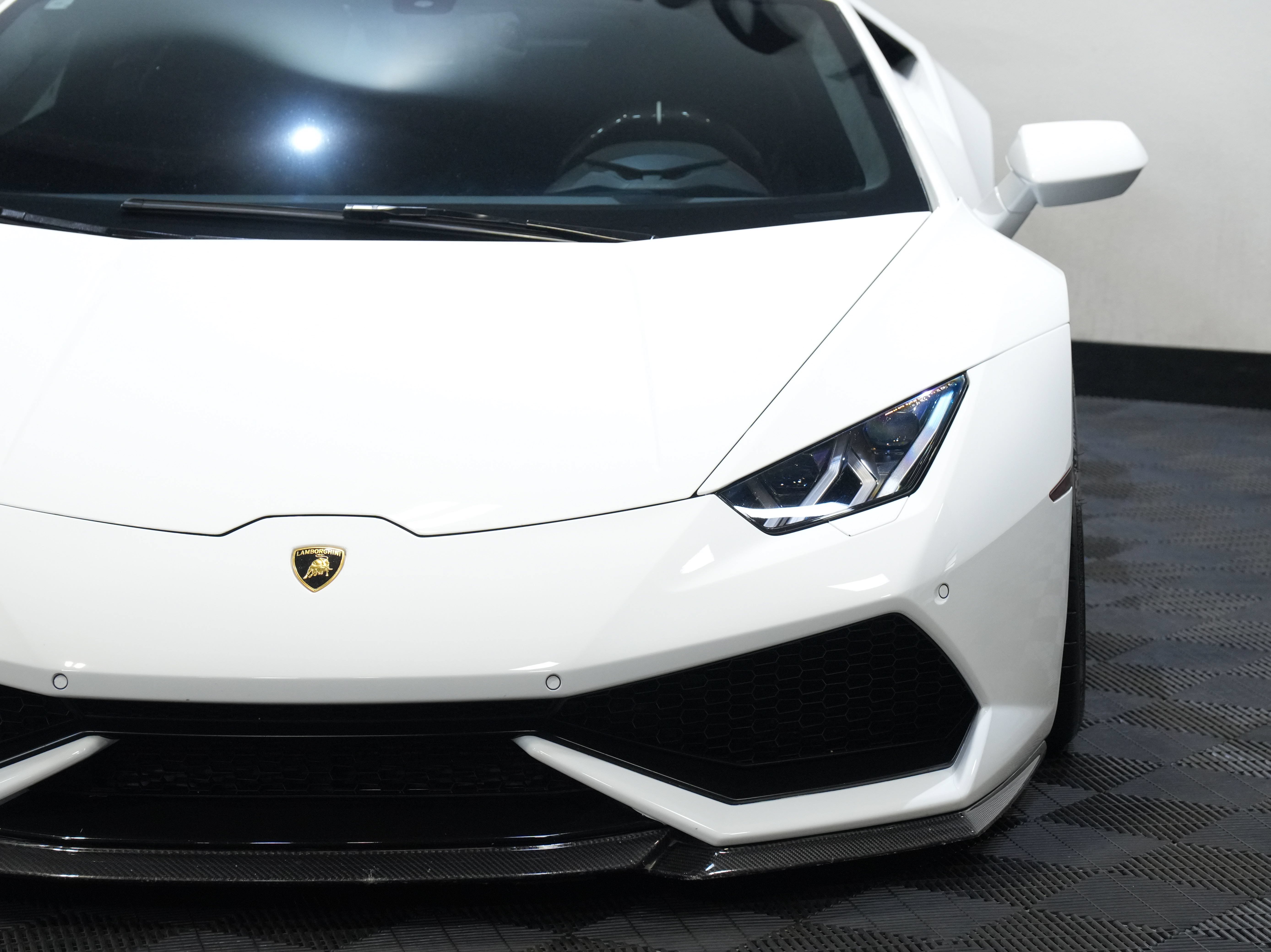 Used 2018 Lamborghini Huracan LP 610-4 AWD/4WD image 10