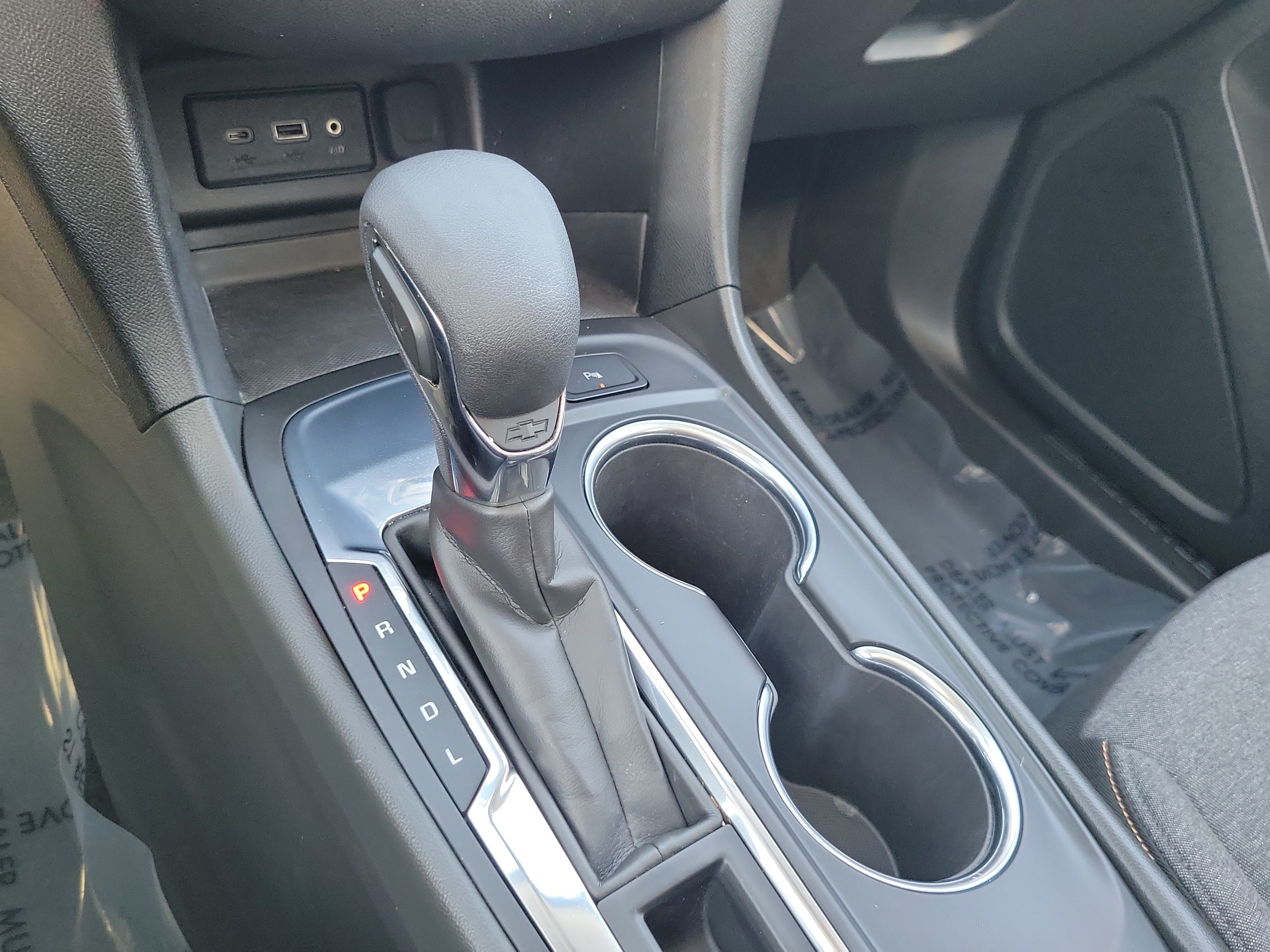 Used 2023 Chevrolet Equinox LT FWD image 24