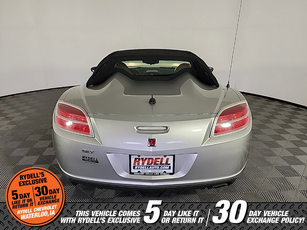 Used 2007 Saturn Sky image 16