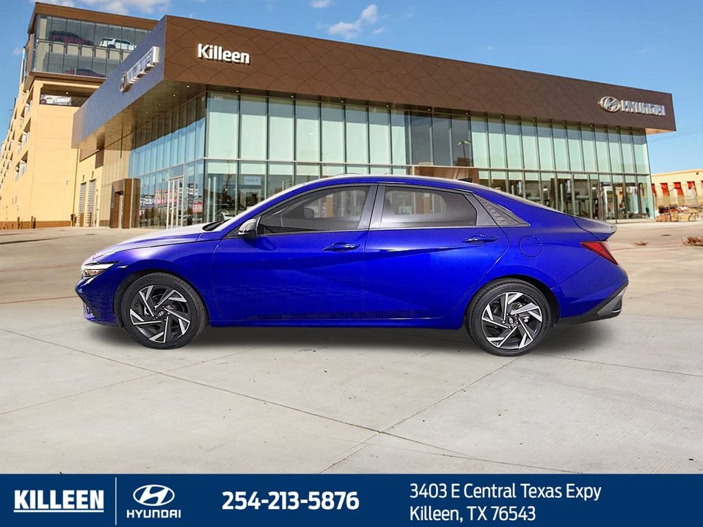 Used 2025 Hyundai Elantra Sport FWD image 5