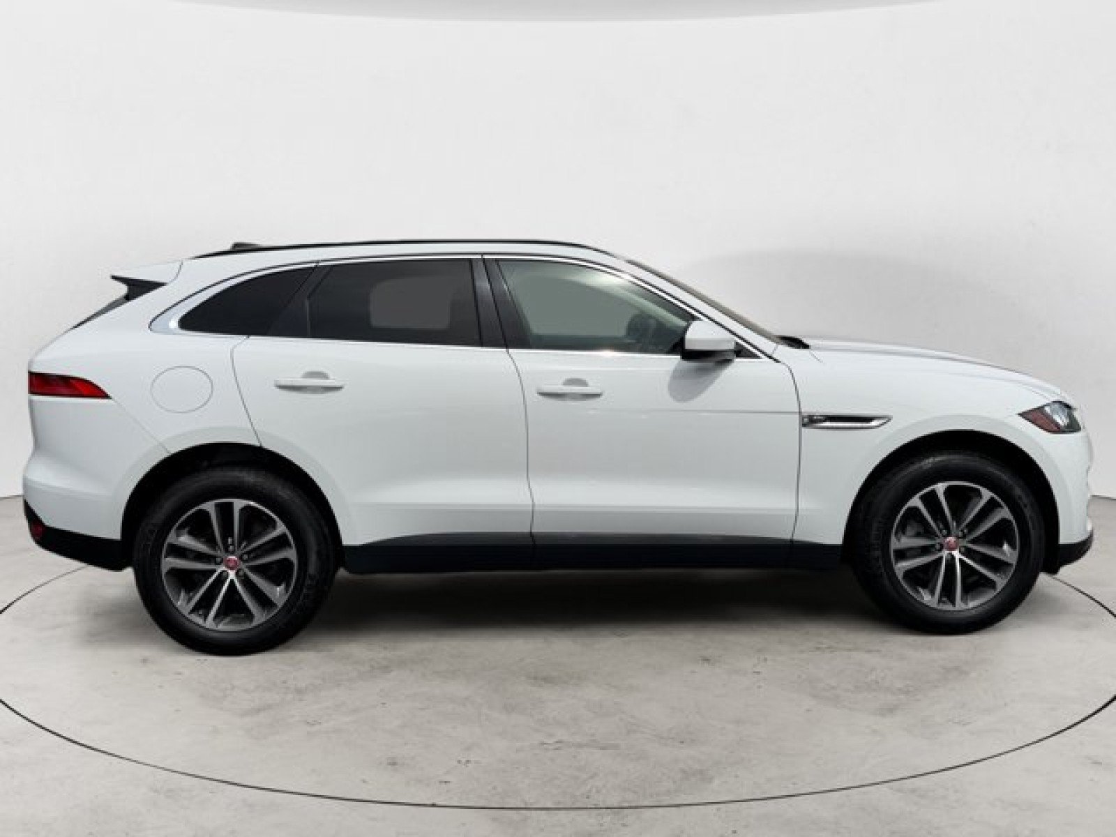 Used 2020 Jaguar F-PACE Premium AWD/4WD image 3