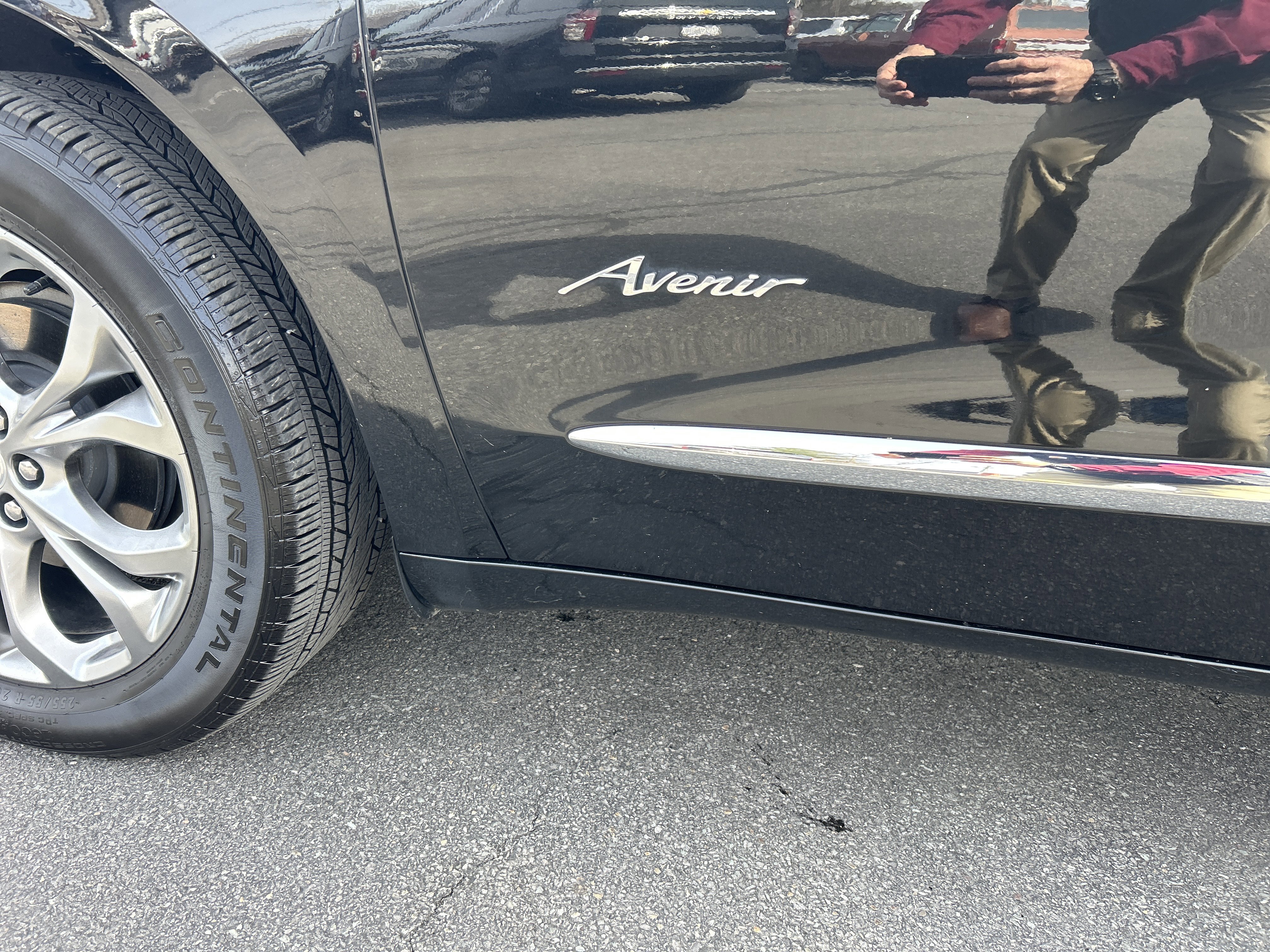 Used 2021 Buick Enclave Avenir w/ Avenir Technology Package image 3