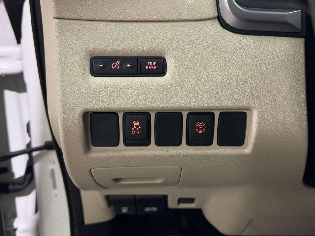 Used 2020 Nissan Murano SV image 44