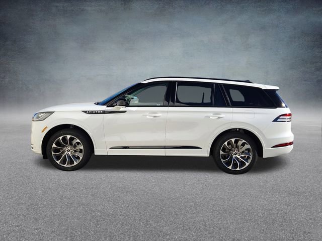 New 2026 Lincoln Aviator AWD w/ Jet Appearance Package image 4