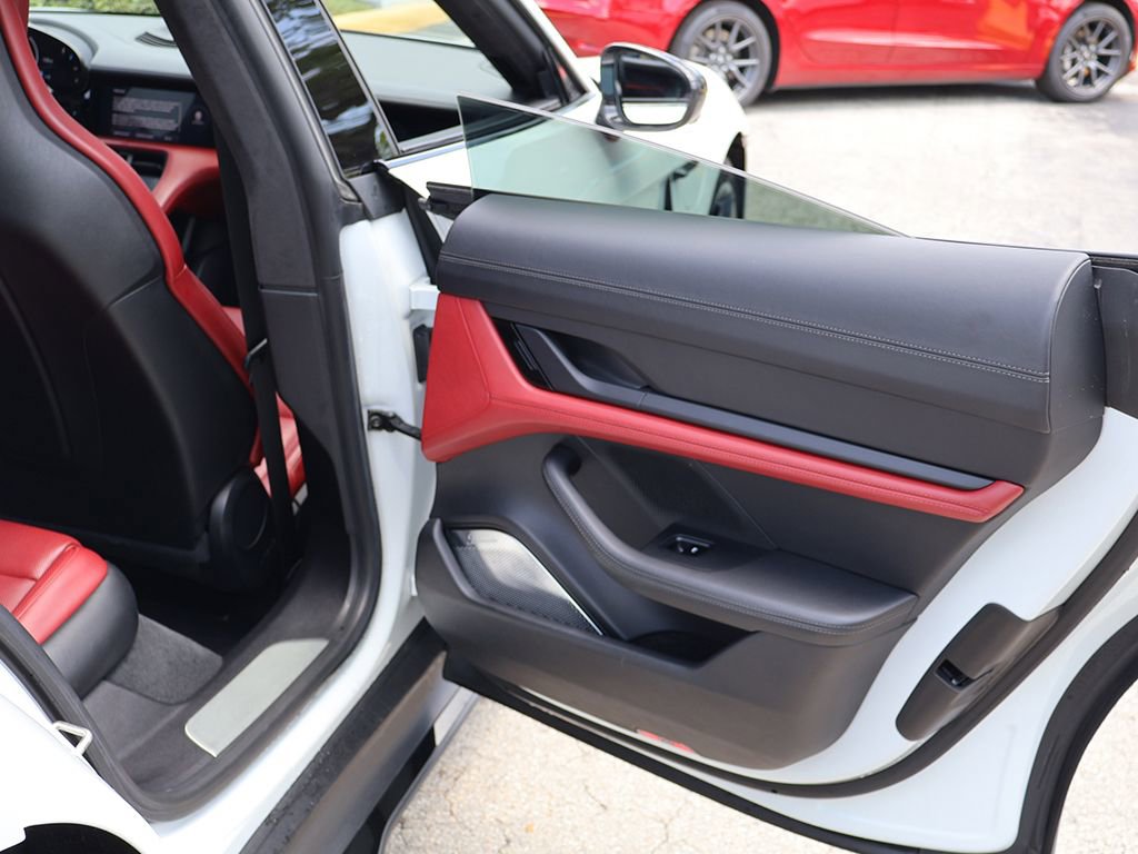 Used 2020 Porsche Taycan Turbo AWD/4WD image 29