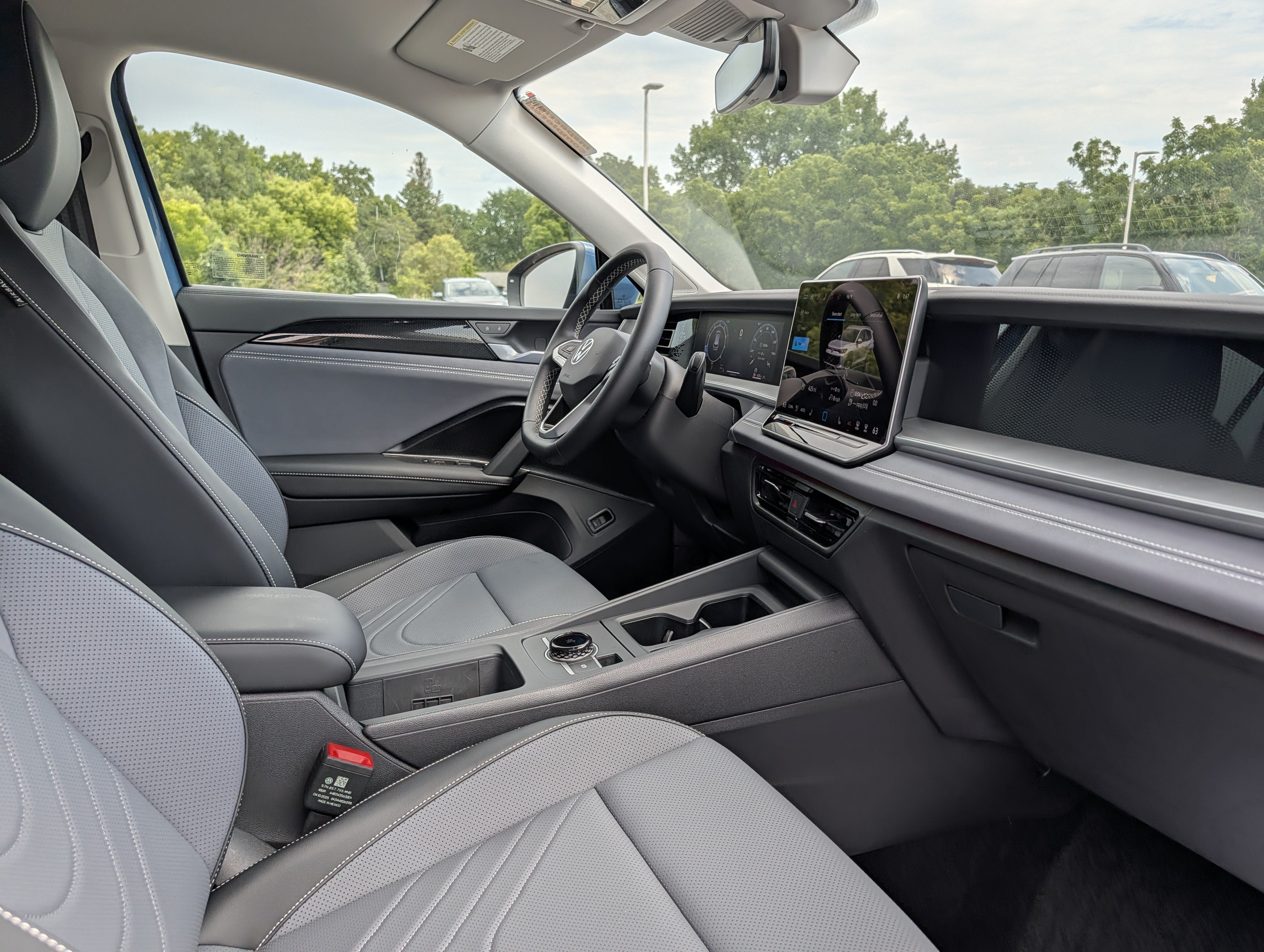 Certified 2026 Volkswagen Tiguan SE AWD/4WD image 19