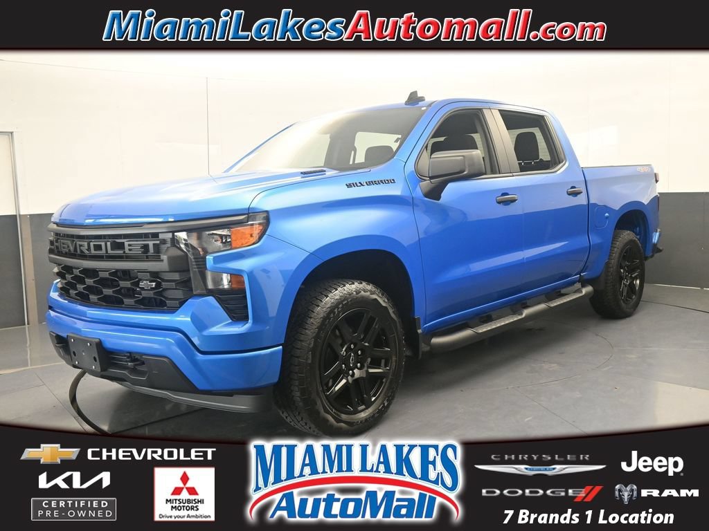 Used 2025 Chevrolet Silverado 1500 Custom w/ Turbomax Blackout Package AWD/4WD image 1