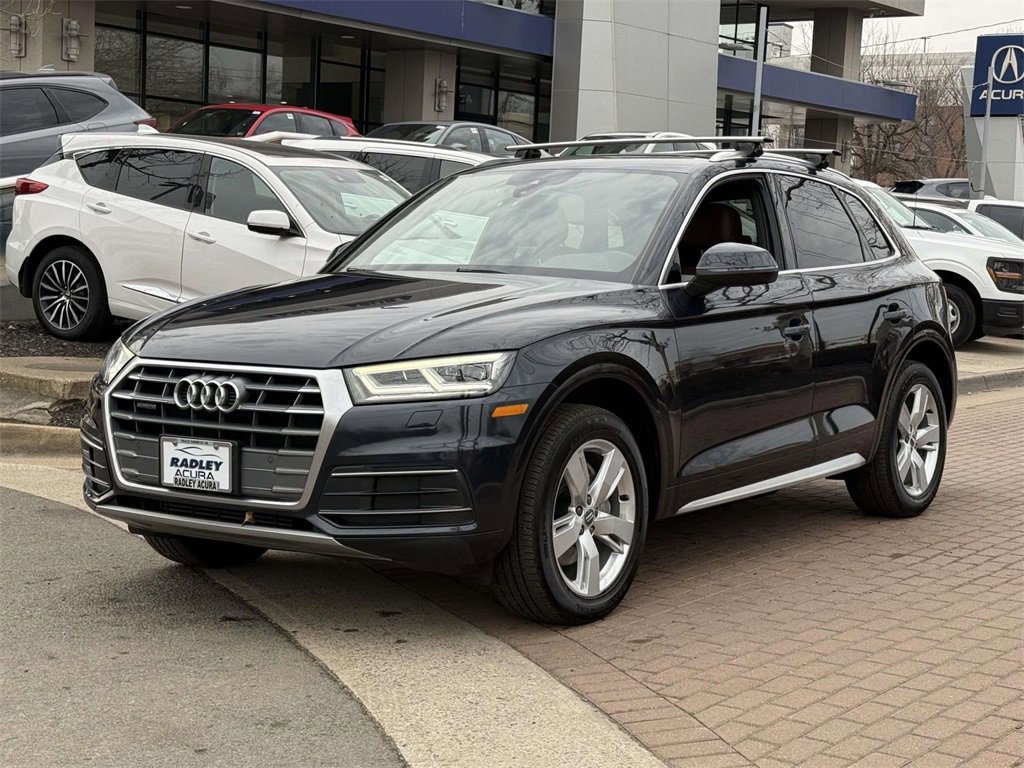 Used 2018 Audi Q5 2.0T w/ Premium Plus Package image 3
