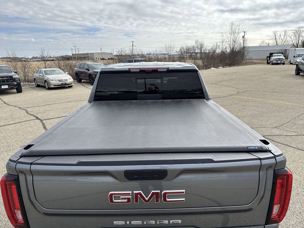 Used 2021 GMC Sierra 1500 AT4 w/ AT4 Premium Package AWD/4WD image 8