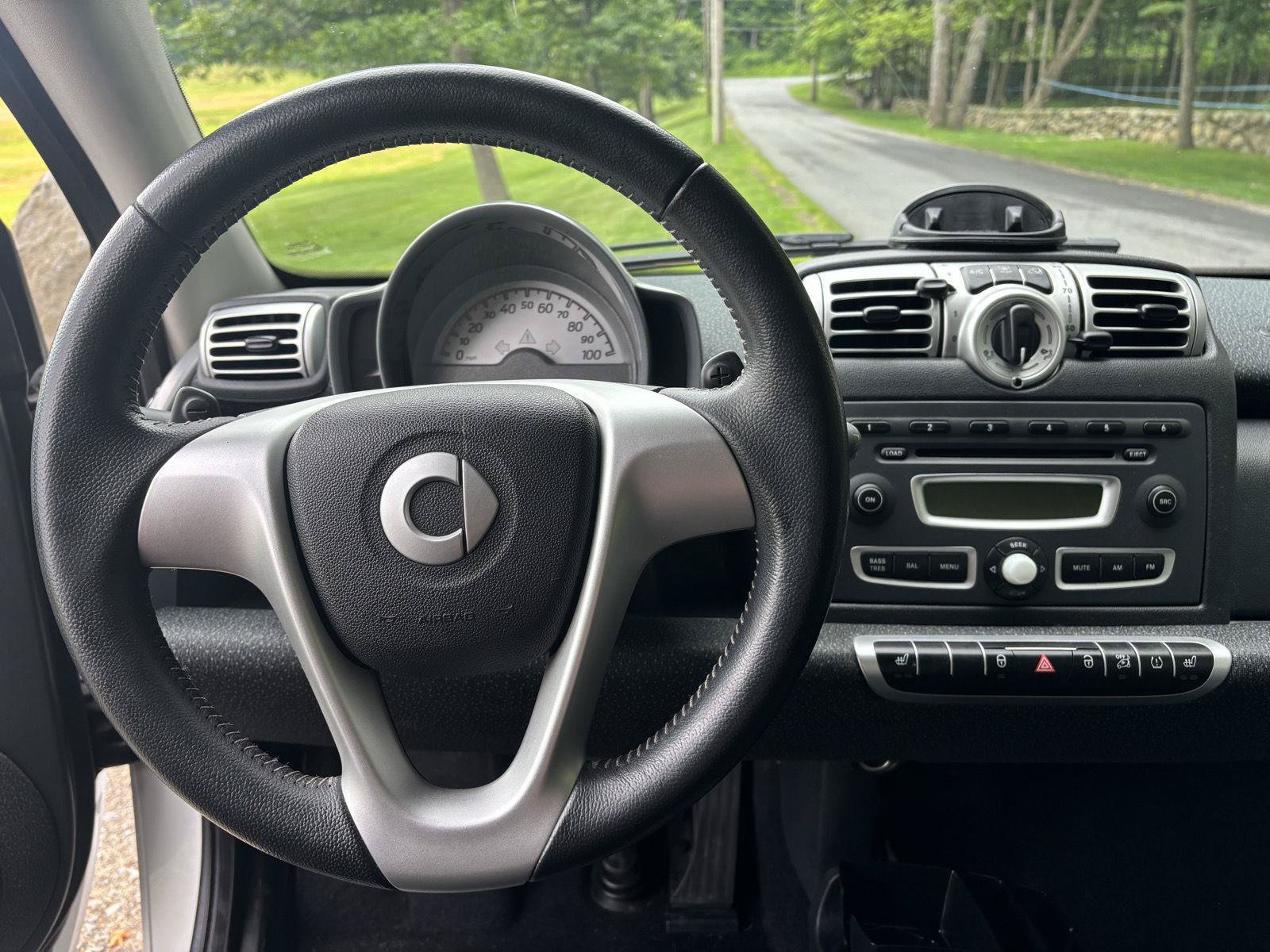 Used 2008 smart fortwo passion RWD image 5