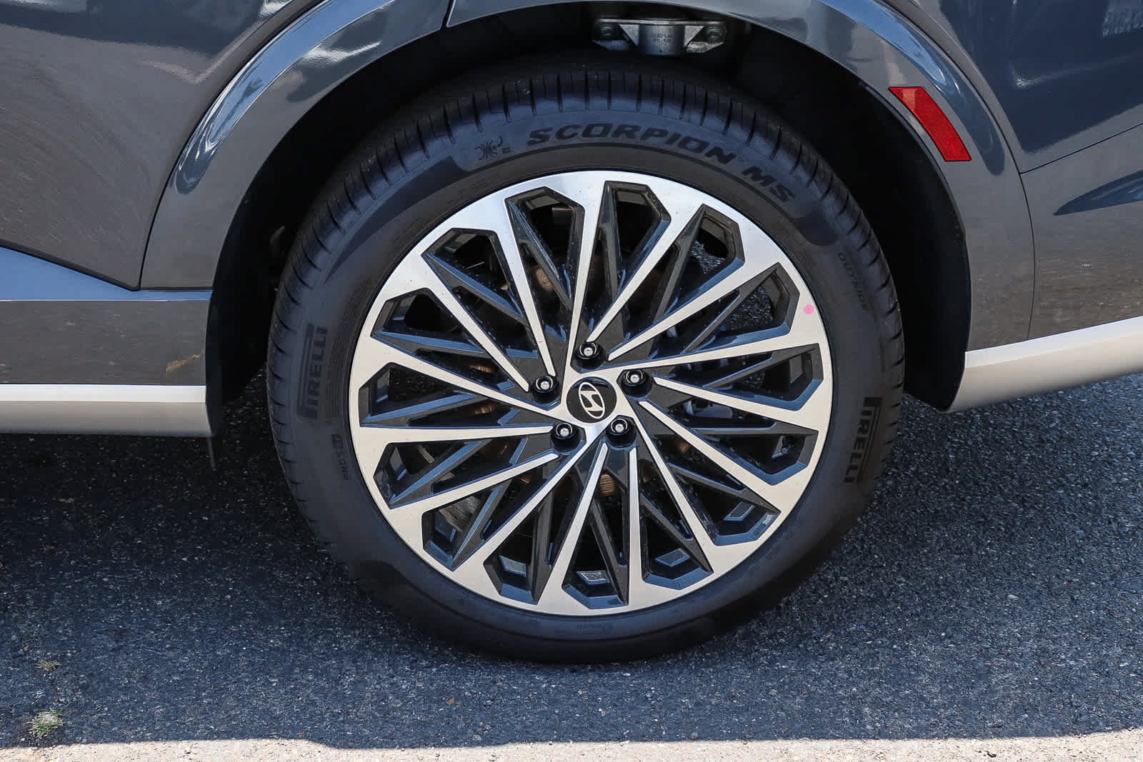 New 2026 Hyundai Palisade Calligraphy FWD image 13