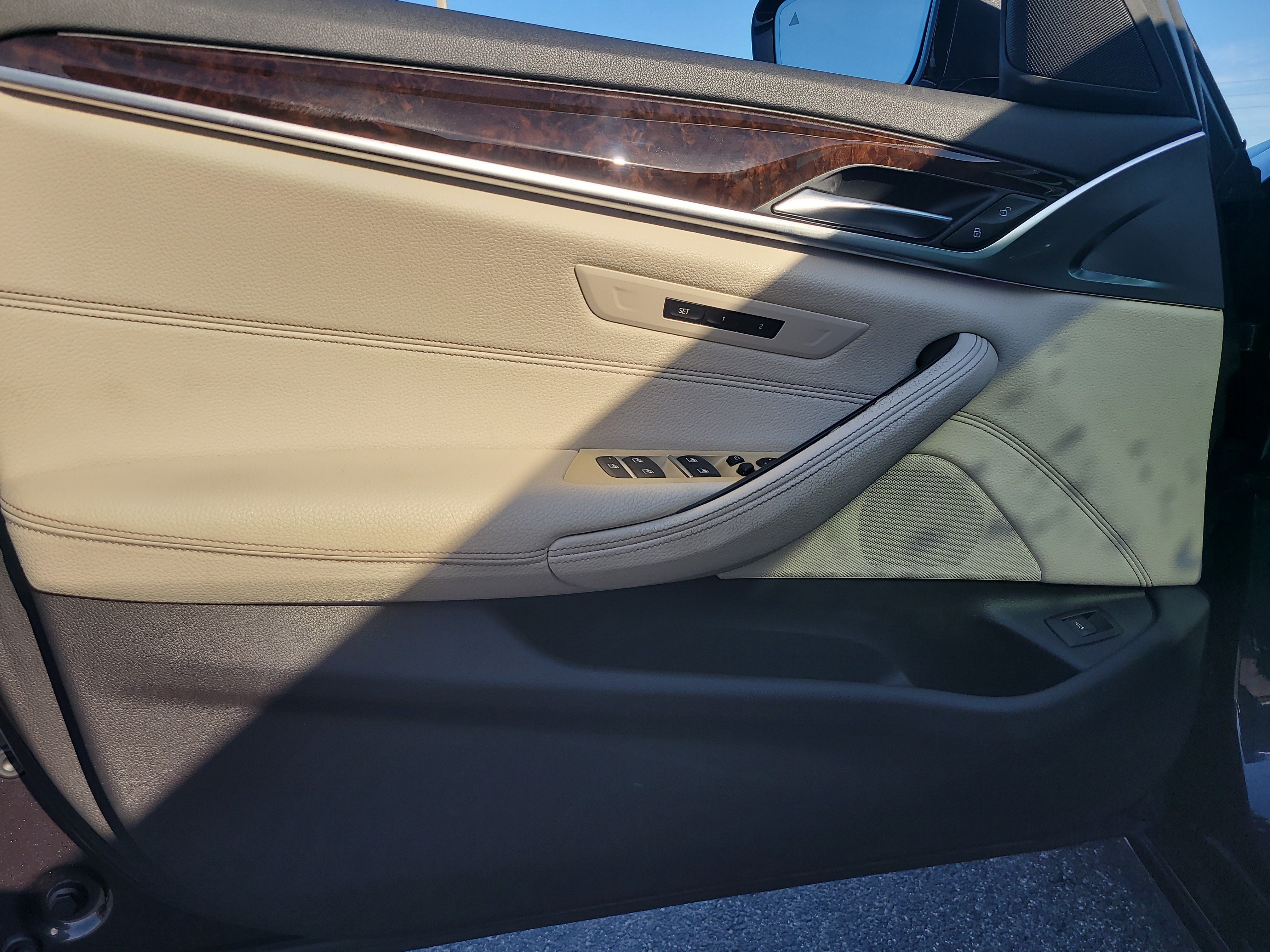 Used 2018 BMW 540i w/ Premium Package RWD image 14