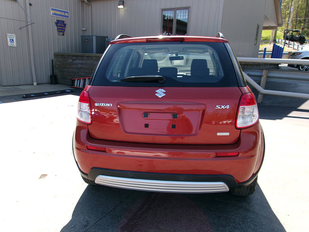 Used 2008 Suzuki SX4 AWD Hatchback image 6
