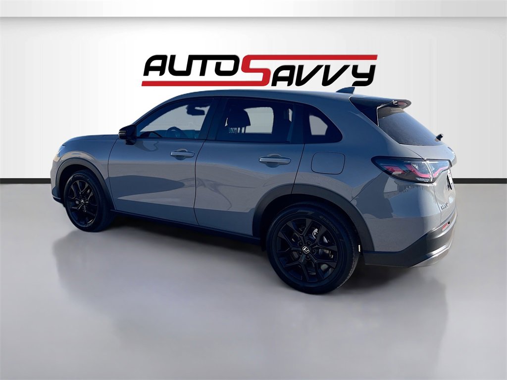 Used 2025 Honda HR-V Sport image 5
