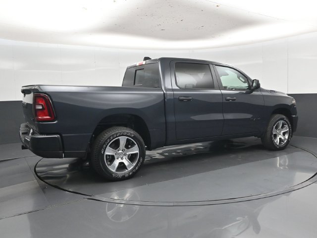 New 2027 RAM 1500 Express AWD/4WD image 32