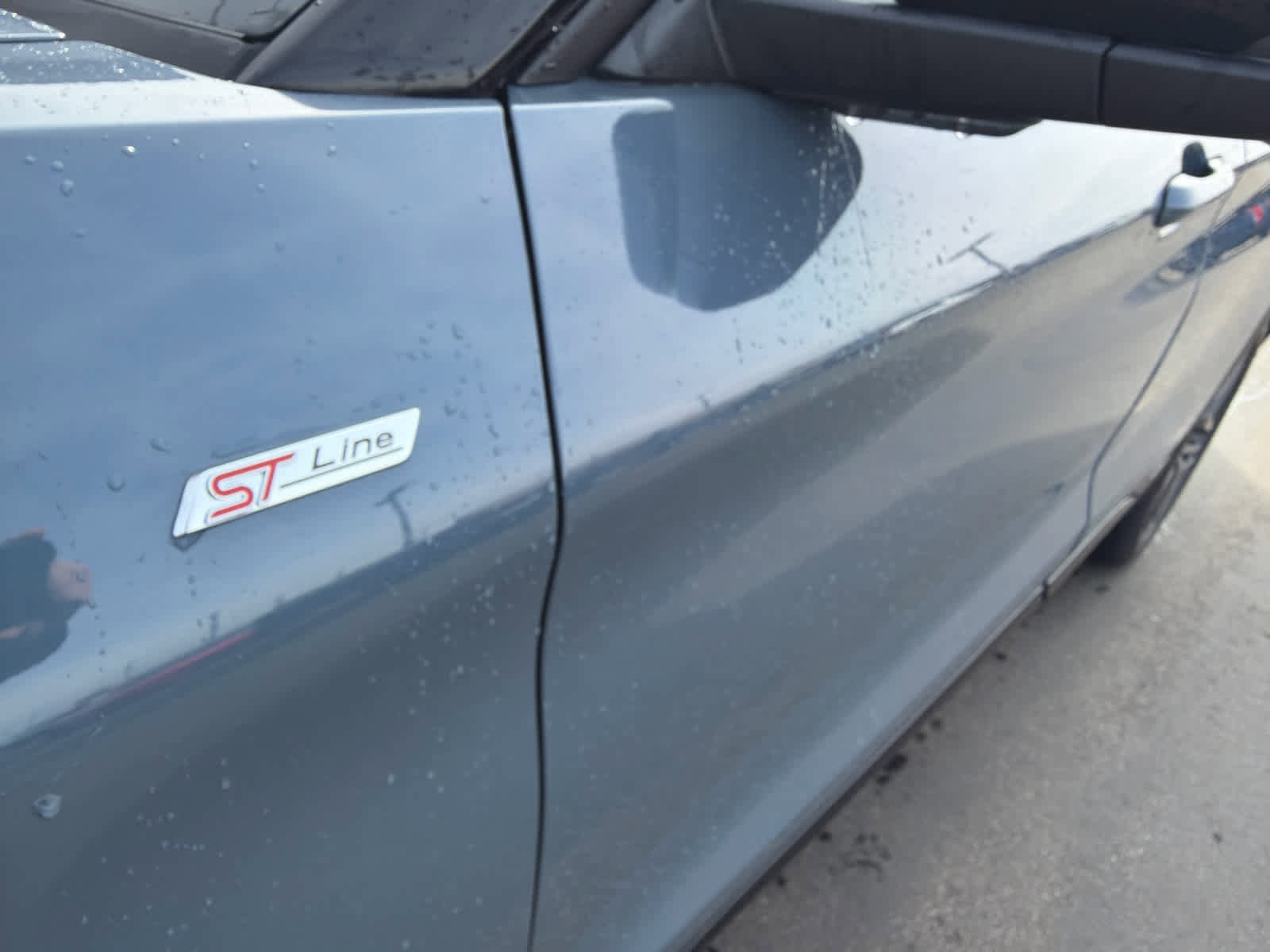 New 2026 Ford Explorer ST-Line w/ ST-Line Street Pack image 6