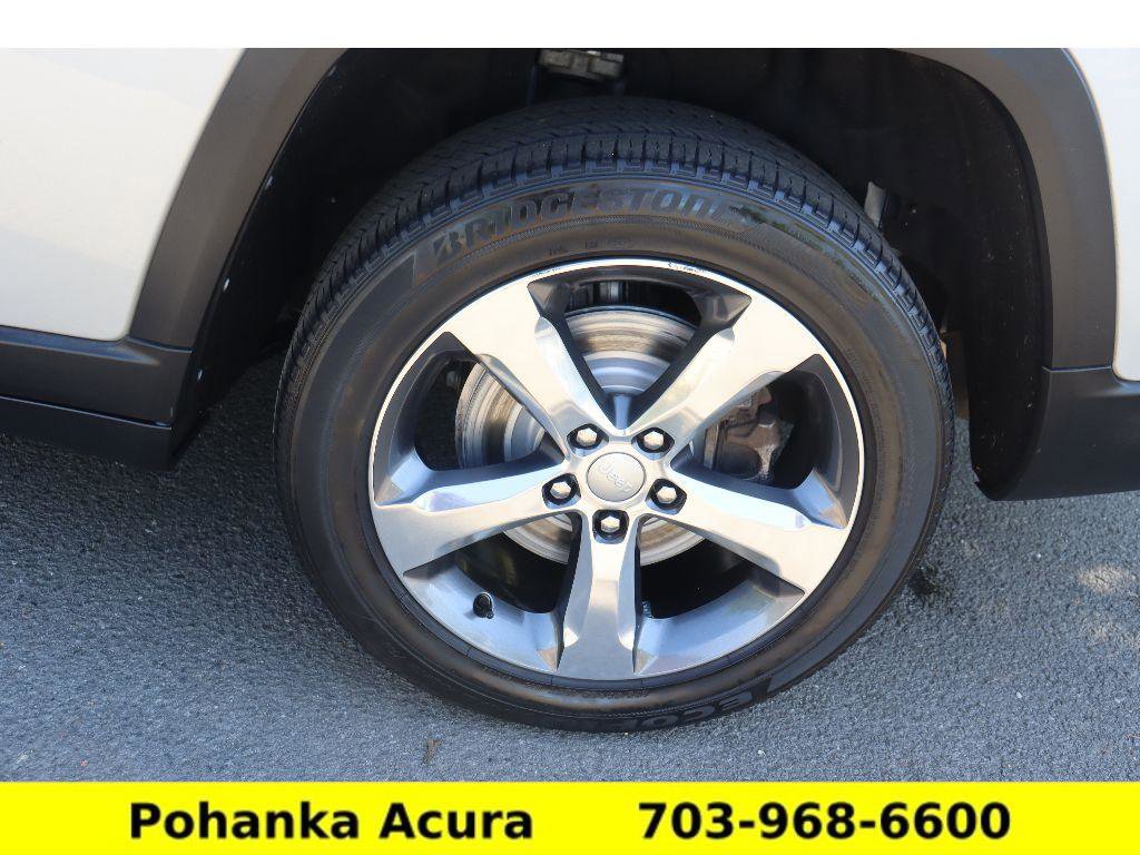 Used 2021 Jeep Grand Cherokee L Limited AWD/4WD image 31