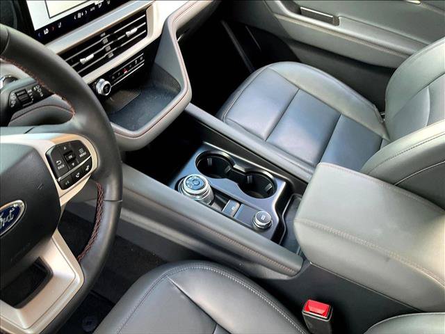 Used 2026 Ford Explorer Active w/ Active Comfort Package RWD image 11