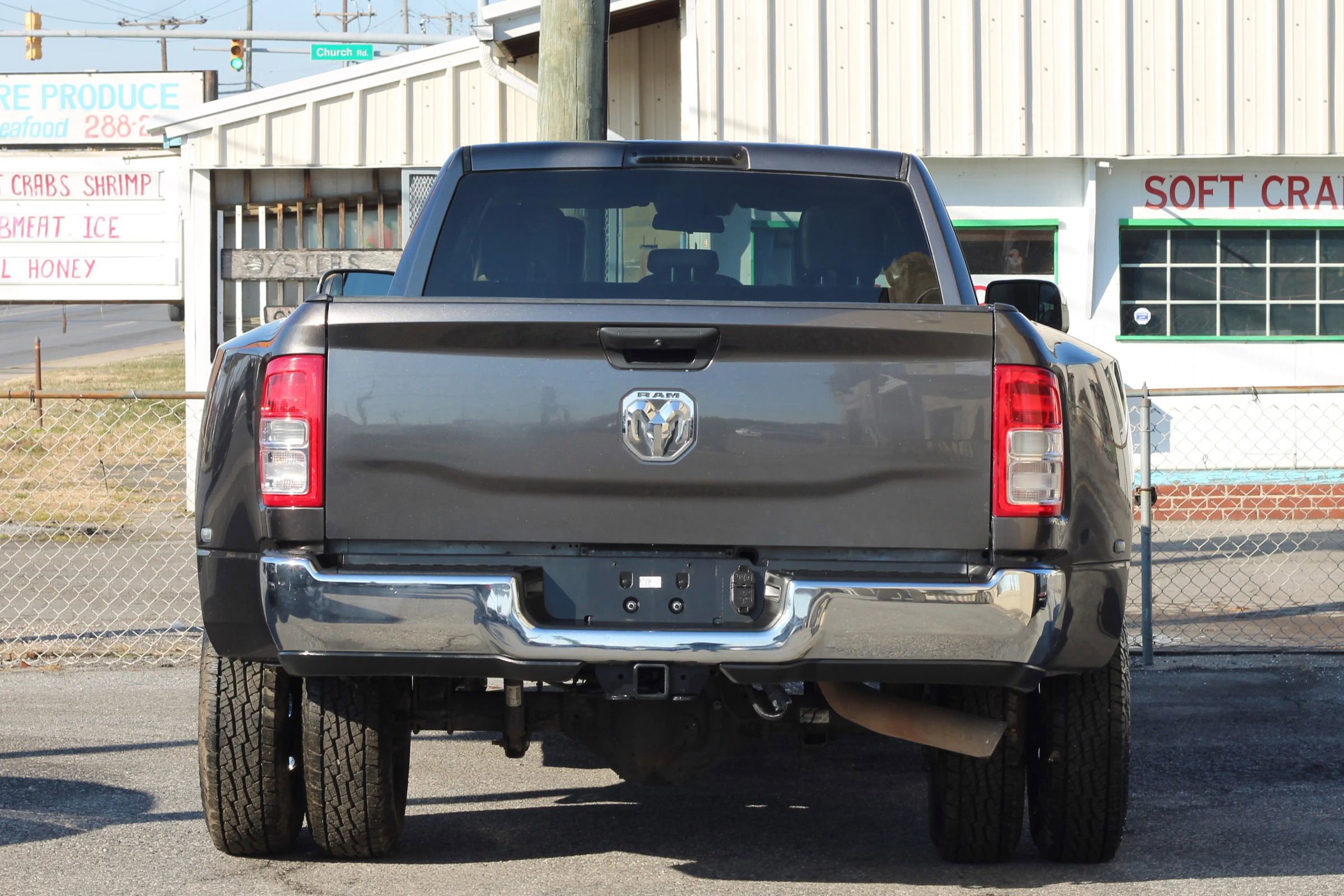 Used 2019 RAM 3500 Tradesman w/ Chrome Appearance Group AWD/4WD image 7