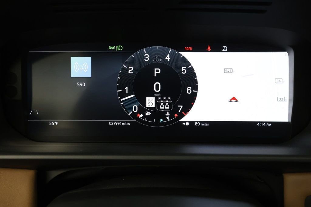 Used 2023 Land Rover Discovery HSE R-Dynamic image 12