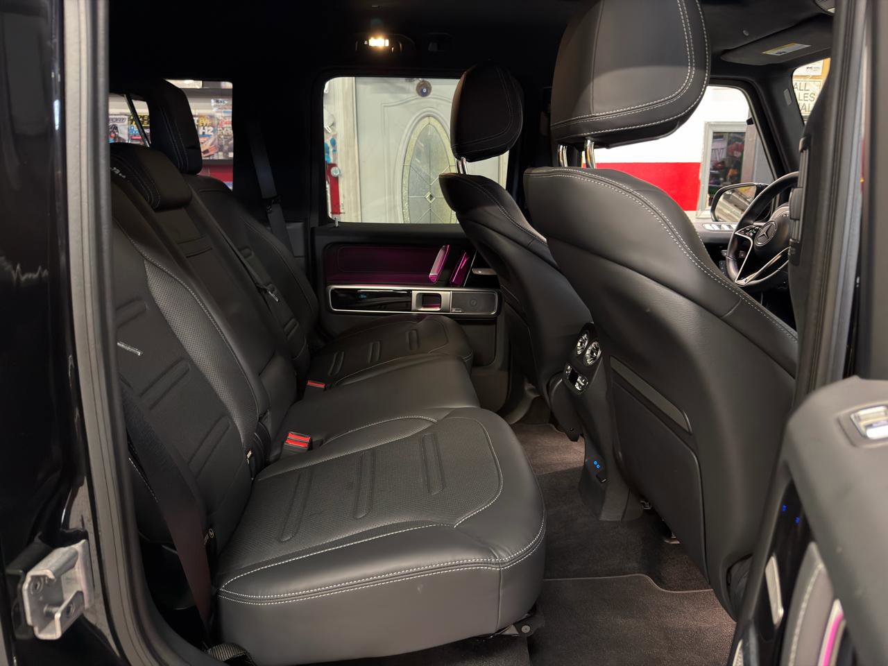 Used 2025 Mercedes-Benz G 550 image 18