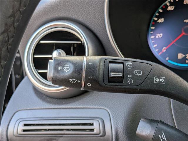 Used 2022 Mercedes-Benz GLC 300 image 10