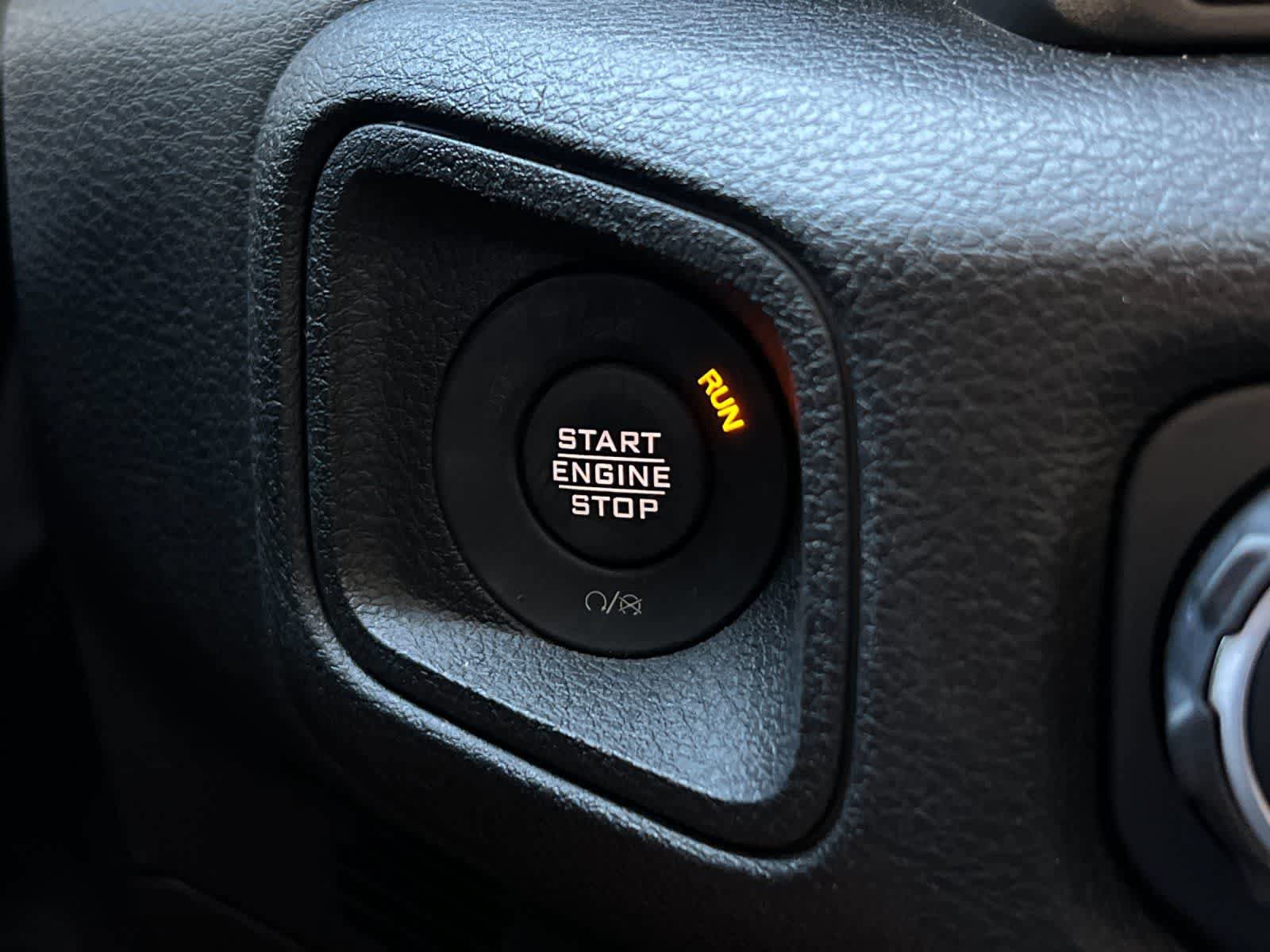 Used 2024 Jeep Wrangler Unlimited AWD/4WD image 22