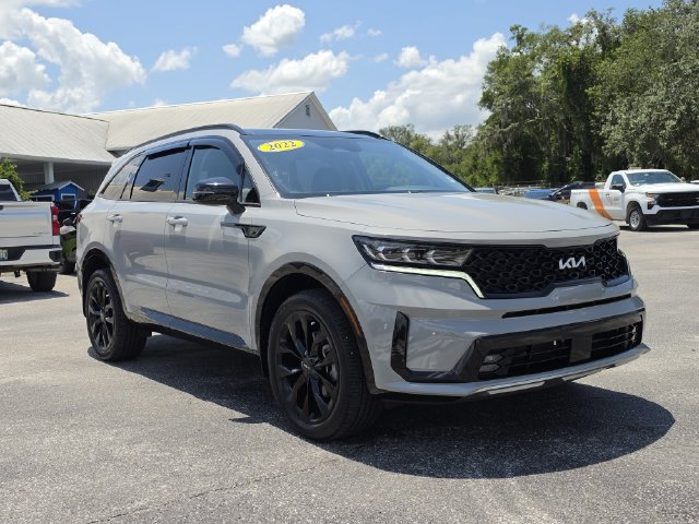 Used 2022 Kia Sorento SX AWD/4WD image 2