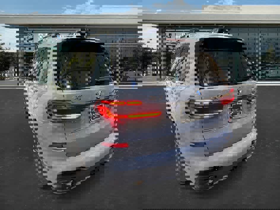New 2026 BMW X7 xDrive40i w/ M Sport Package image 4