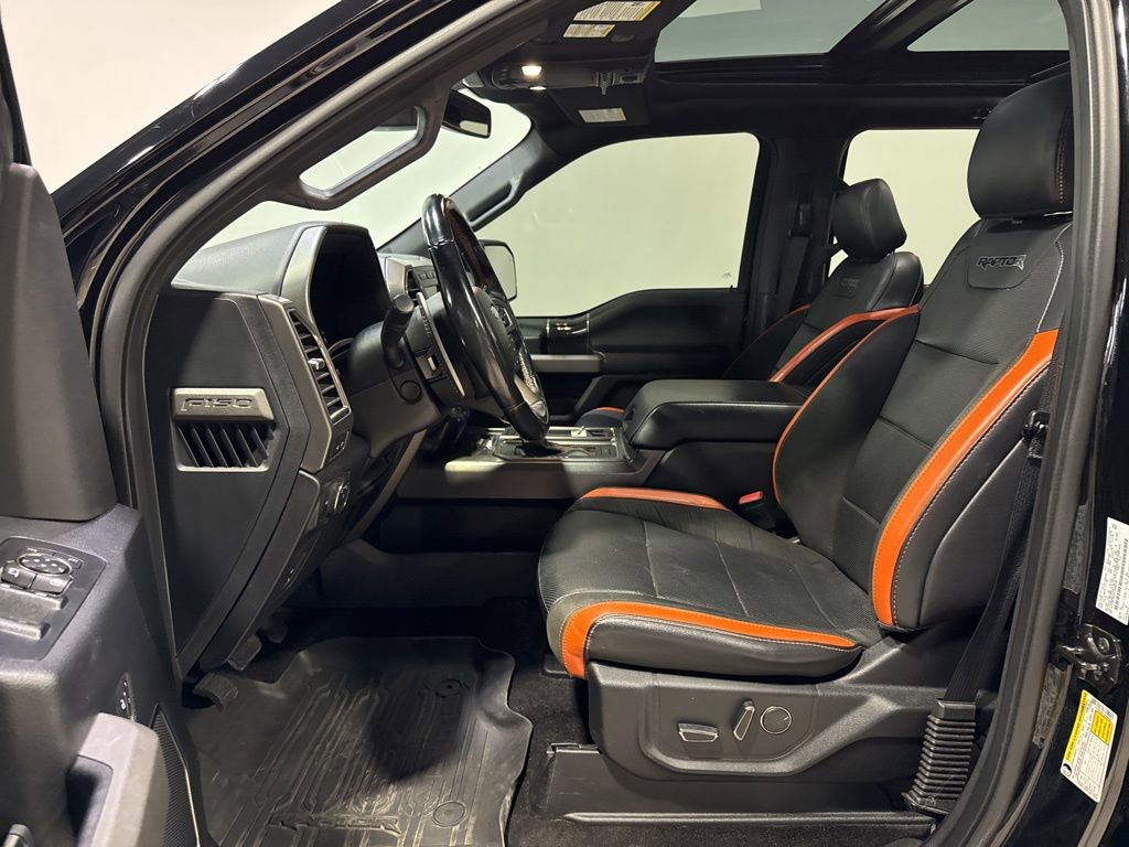 Used 2018 Ford F150 Raptor w/ Equipment Group 802A Luxury AWD/4WD image 36