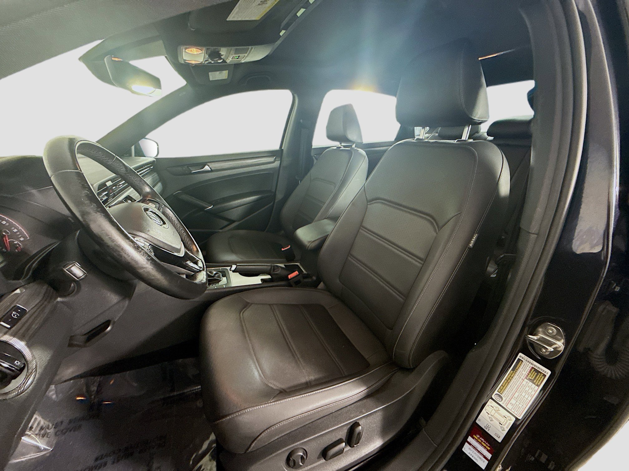 Used 2021 Volkswagen Passat 2.0T R-Line image 22