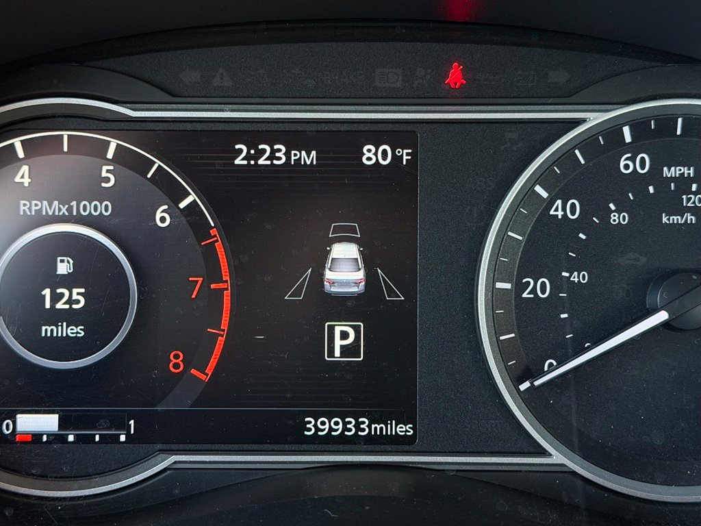 Certified 2025 Nissan Versa SV FWD image 32