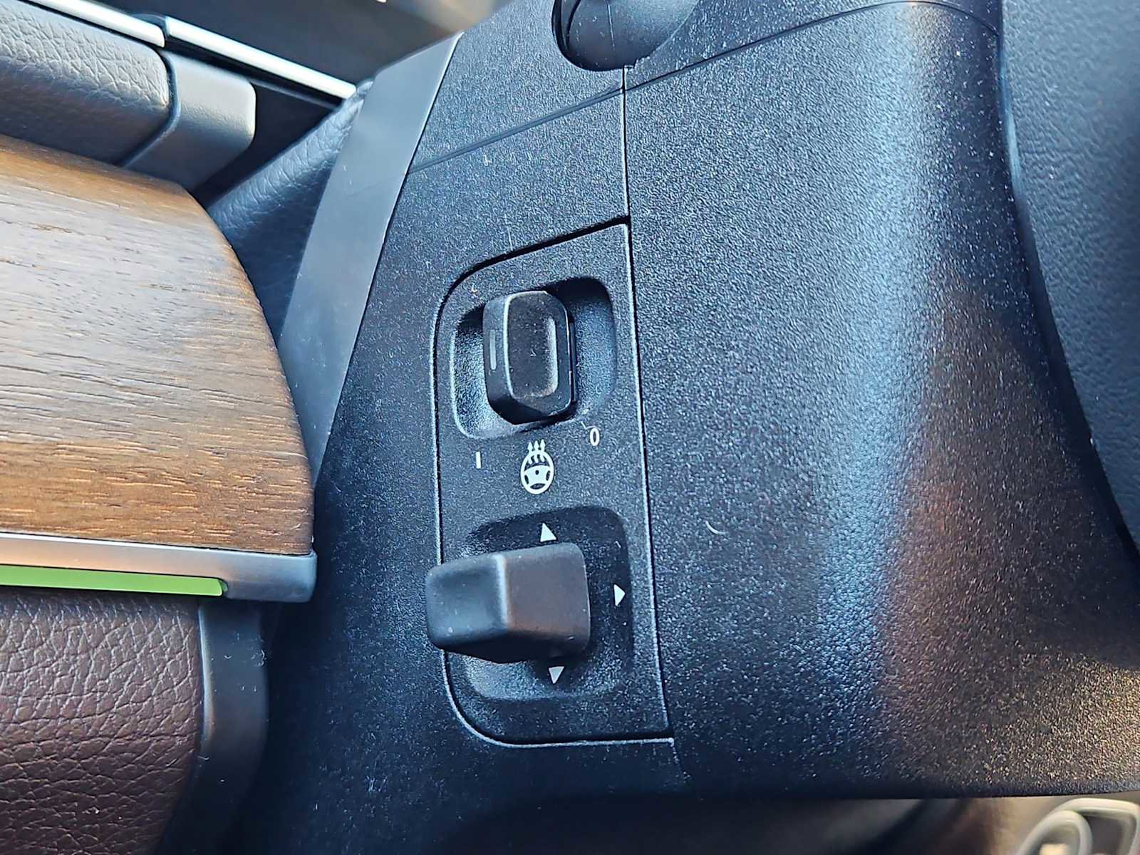 Used 2020 Mercedes-Benz GLE 450 4MATIC w/ Premium Package image 23