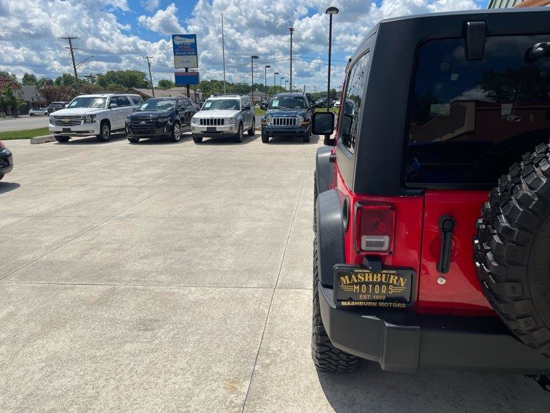 Used 2015 Jeep Wrangler Sport AWD/4WD image 13