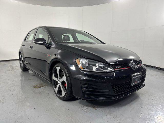 Used 2015 Volkswagen GTI SE image 24