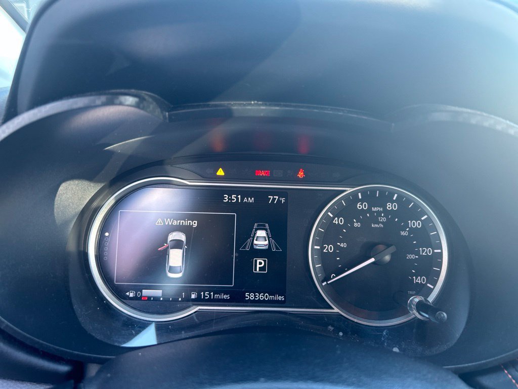 Used 2021 Nissan Versa SR w/ Convenience Package FWD image 5