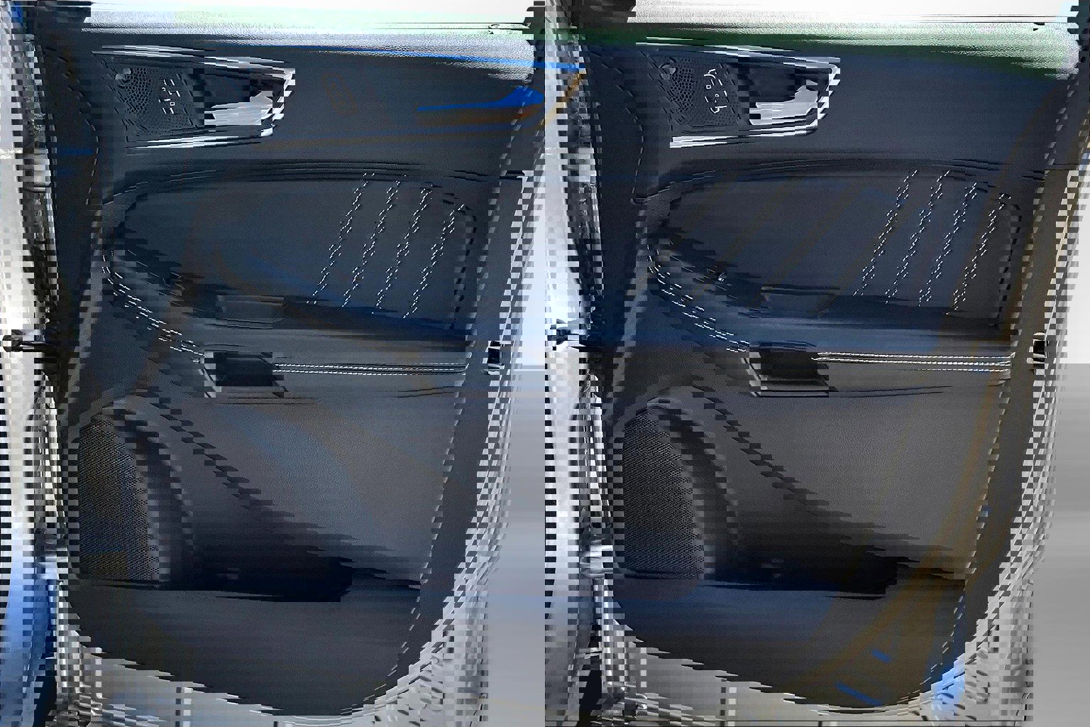 Used 2022 Ford Edge ST w/ Equipment Group 401A AWD/4WD image 26