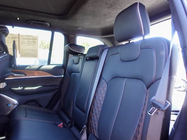 Used 2023 Jeep Grand Cherokee Summit AWD/4WD image 24