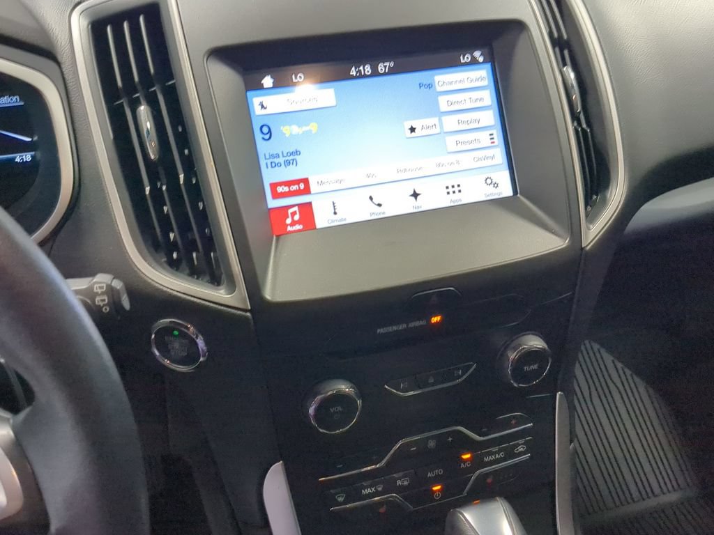 Used 2018 Ford Edge SEL w/ Equipment Group 201A AWD/4WD image 32