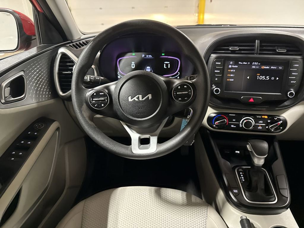 Used 2023 Kia Soul LX FWD image 11