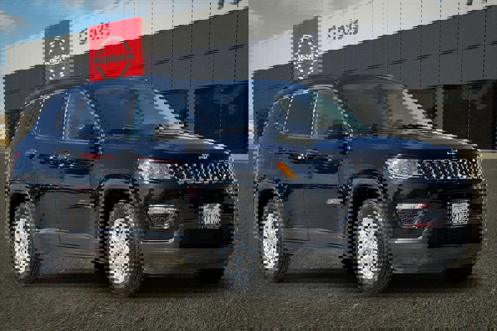 Used 2021 Jeep Compass Sport image 10