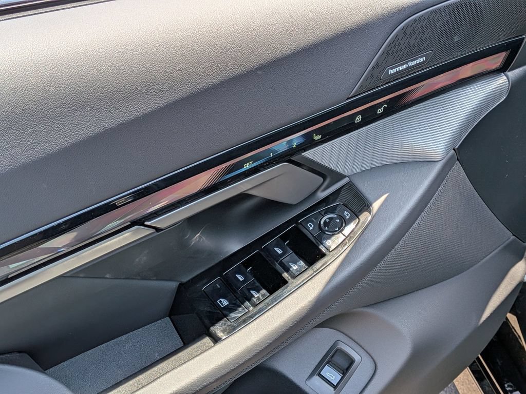 New 2027 BMW 530i w/ M Sport Package RWD image 14