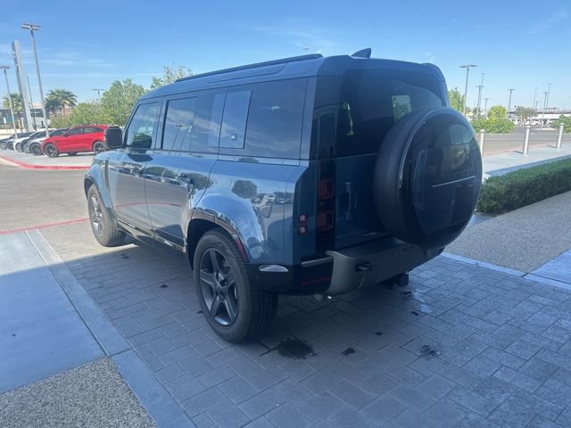 Used 2024 Land Rover Defender 110 X-Dynamic SE image 7